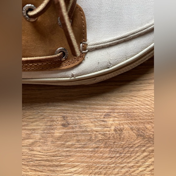 White Sperry’s - Picture 4 of 7